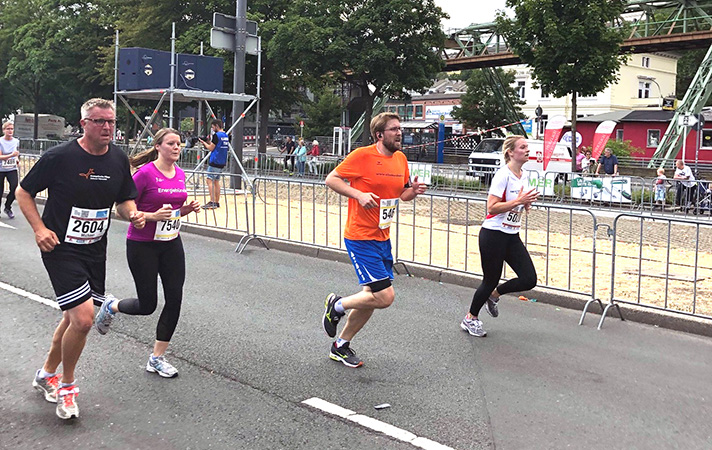 Schade-beim-Schwebebahnlauf-19 28