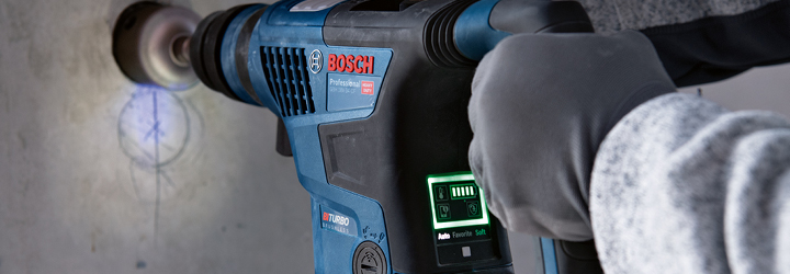Bosch GBH 18V-34 CF Professional User Interface Passen Sie den GBH 18V-34 CF Professional per Smartphone oder direkt am User Interface einfach und bequem an Ihre Bedürfnisse an
